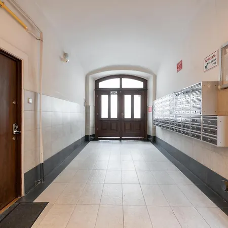 Apartamento Bochenska Modern By Bookinghost